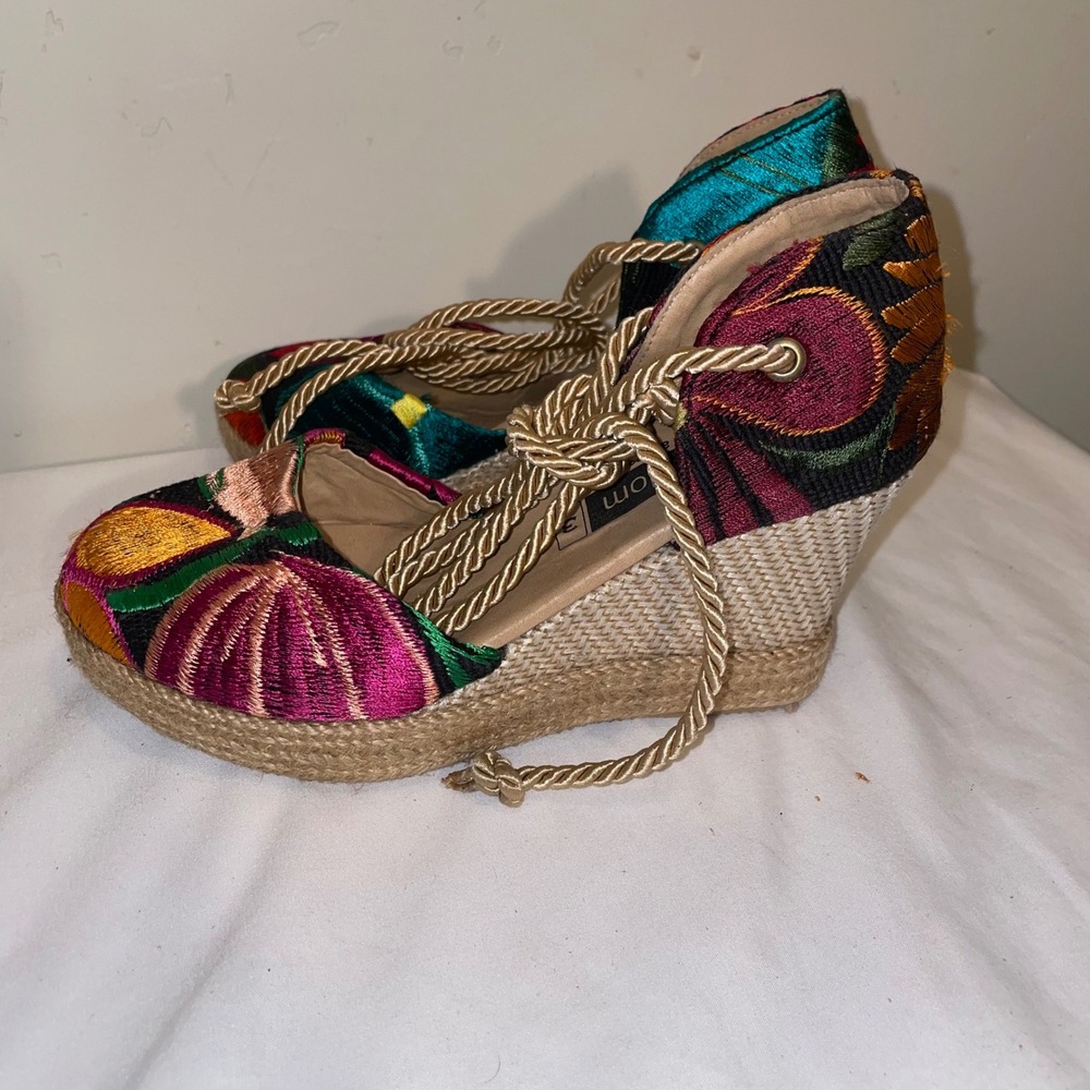 Ikal Bolom Floral Embroidered Wedge Espadrilles Rope Lace Up Sandals Size 3